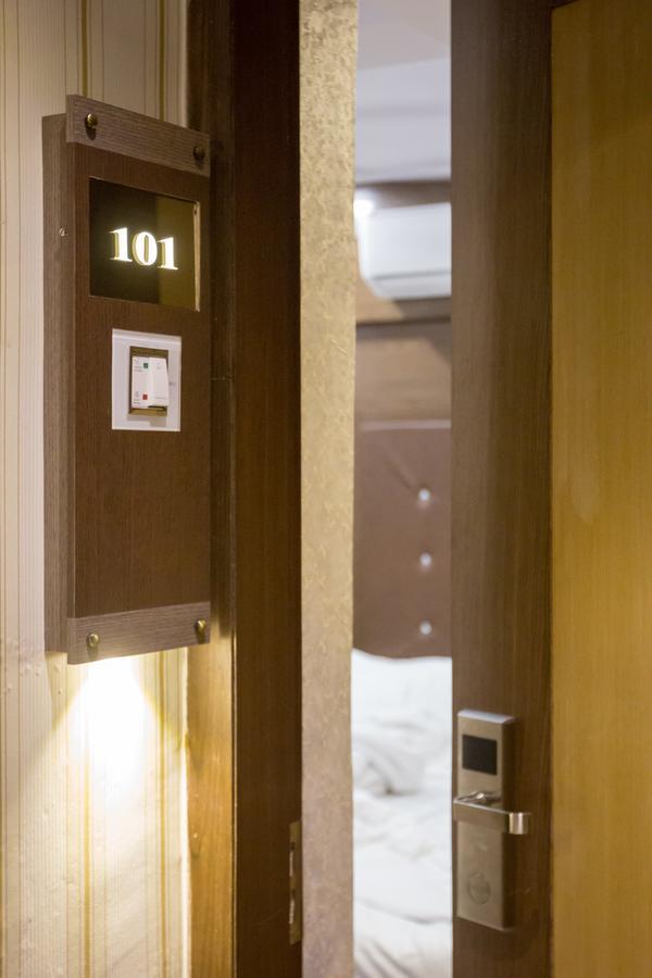 Hotel Spencer Тхане Екстер'єр фото