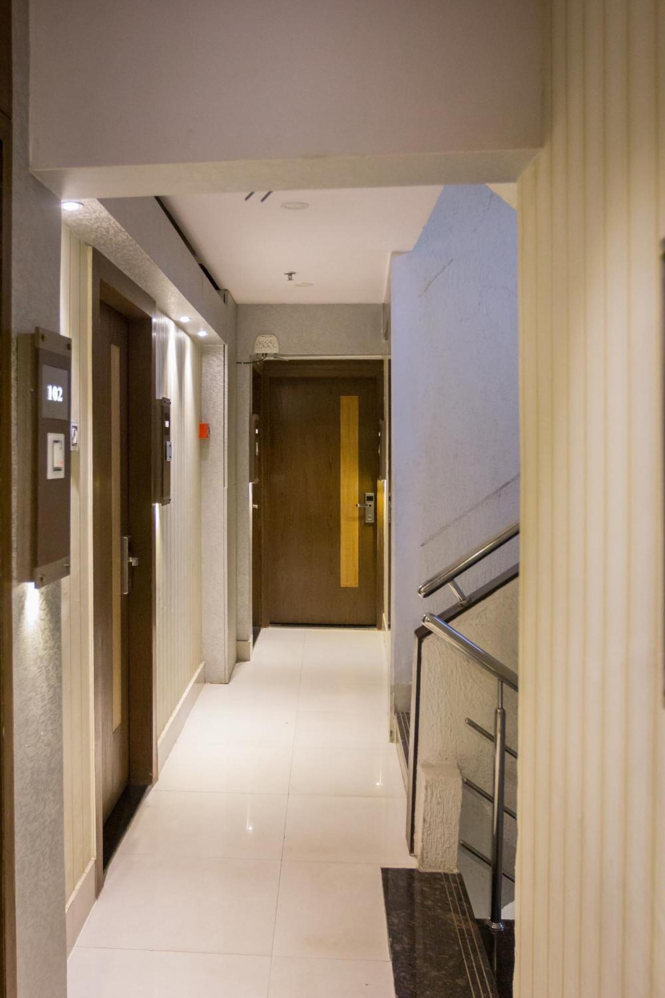 Hotel Spencer Тхане Екстер'єр фото